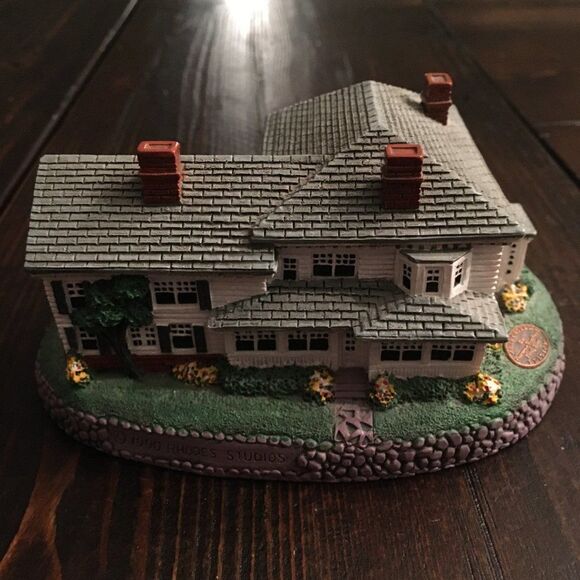 Rockwell's Residence The Premier Issue in Rockwell's Hometown Collection - Picture 3 of 6